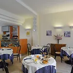 Ξενοδοχείο Astor 3*