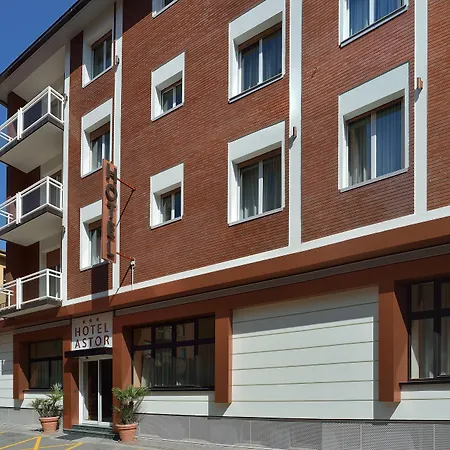 Hotel Astor 3*