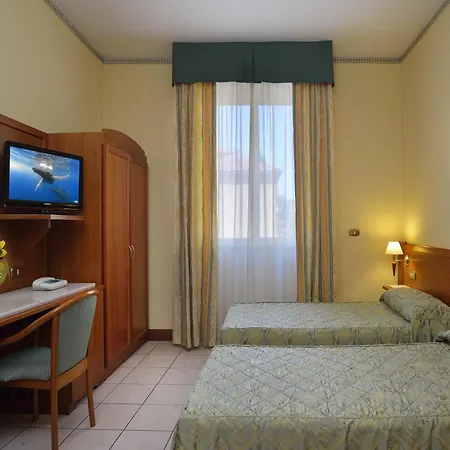 Astor 3* Болонья